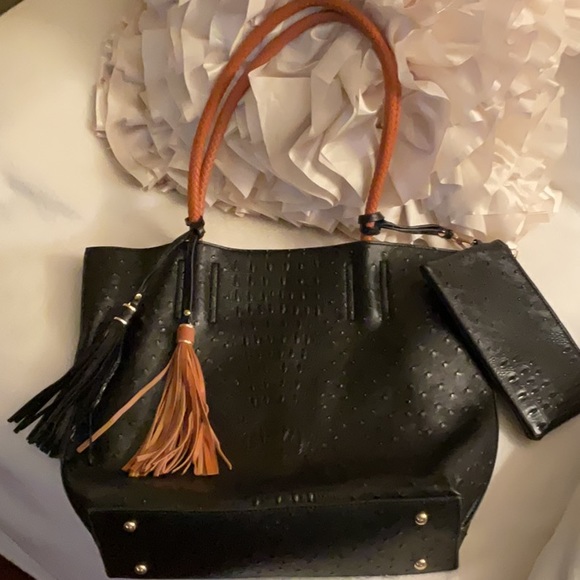 Large tote / shoulder bag with removable snap insert, matching wristlet, - Picture 1 of 8